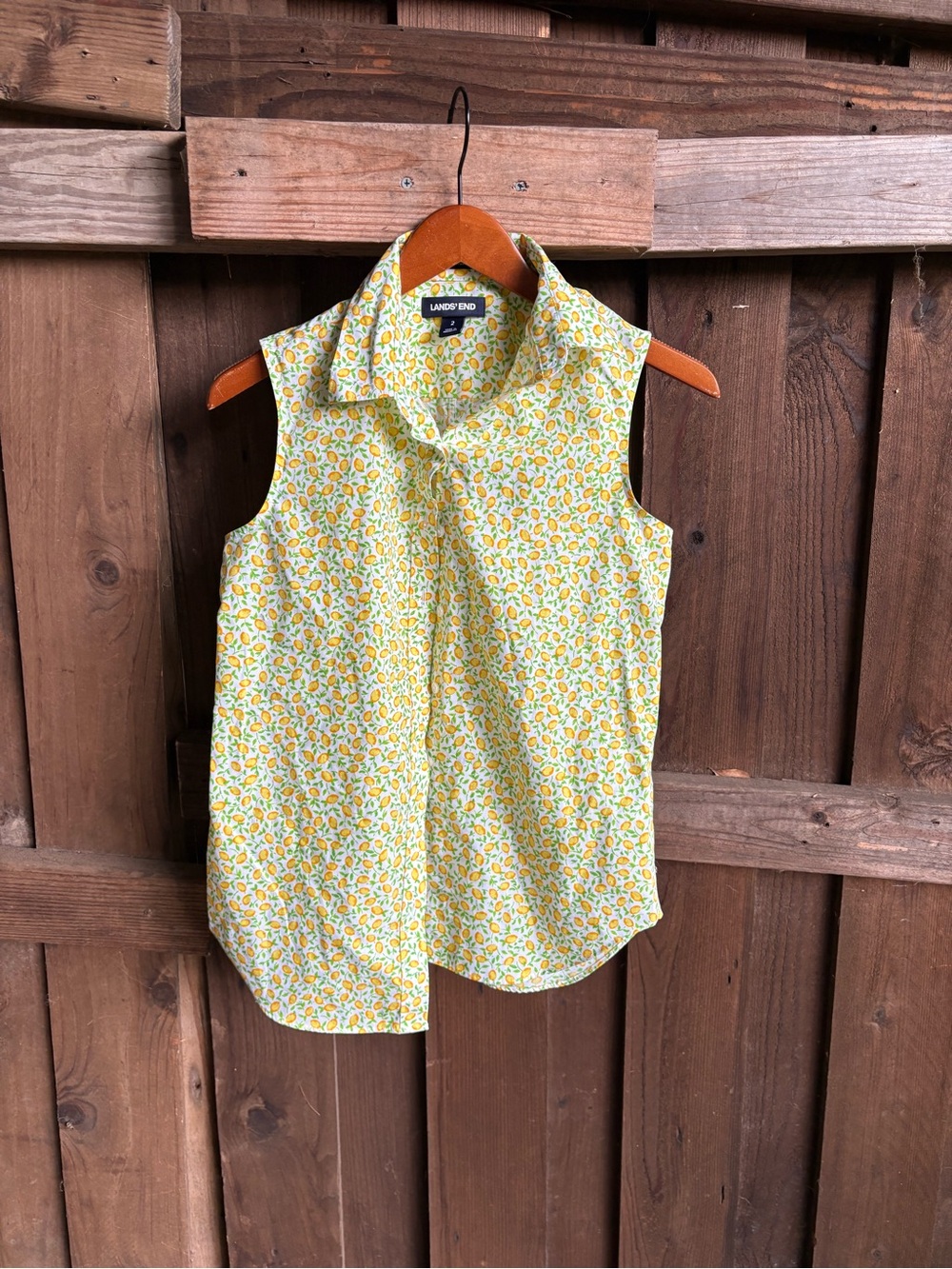 Land’s End Lemon Print Supima Cotton Sleeveless Button Down Shirt